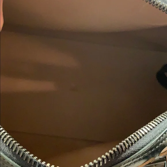 NWT Alaia Large Laser Cut Handbag with pouch and mirror. Black. $3500 retail - Picture 17 of 17